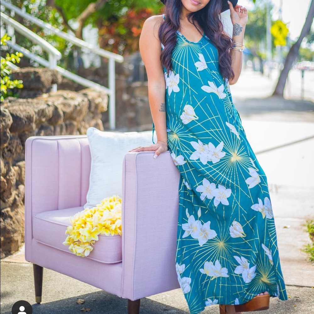 Kahulalea Maxi Dress, Size M